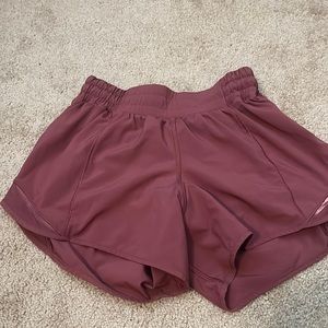 Lululemon Size 4 Hotty Hot Shorts “4